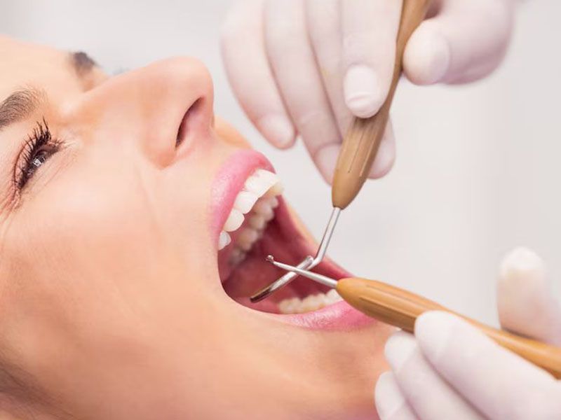 Где установить зубной имплант